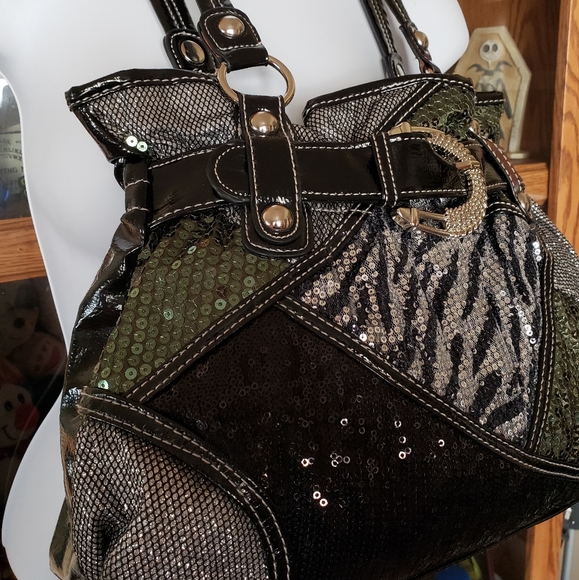 🤩Large olive and black animal print sequin bag 💚 - Picture 5 of 7